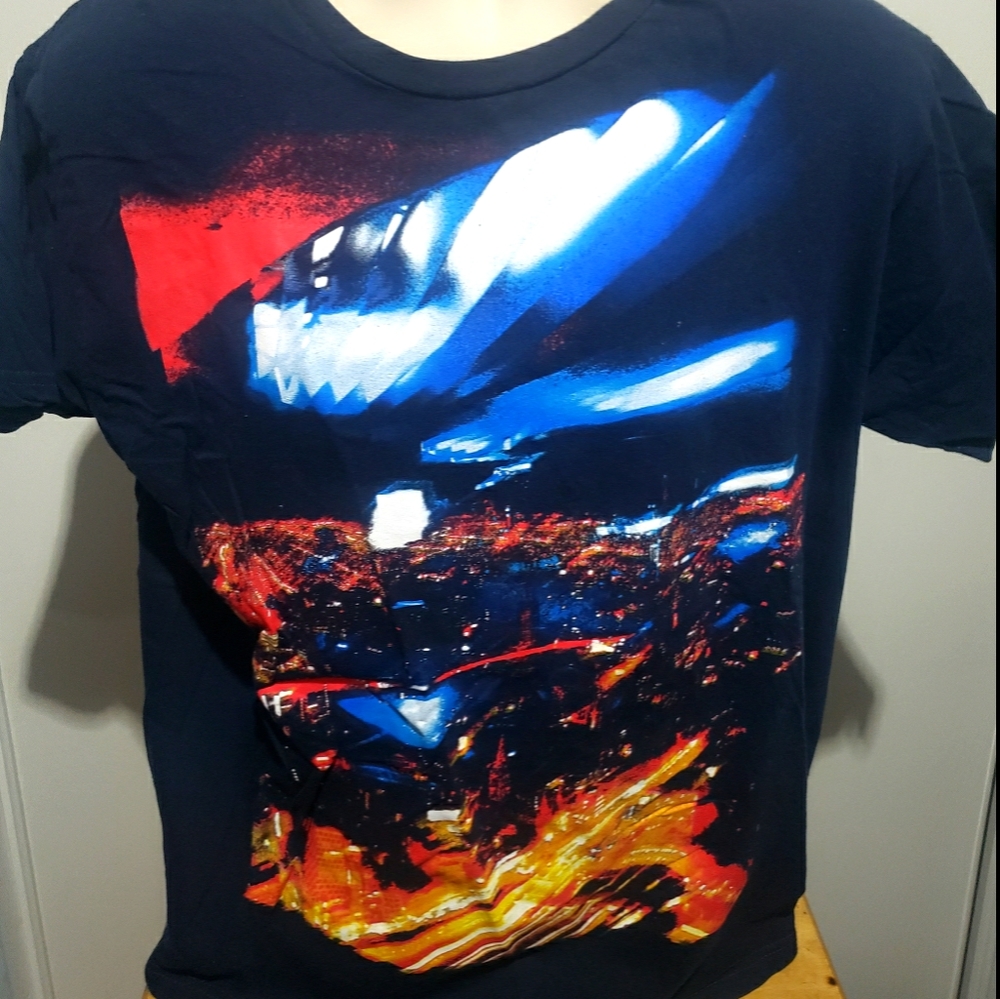Structure Graphic Tee